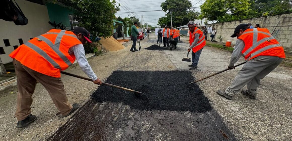 1000462139 Inicia conservación de 38 calles en la colonia Melchor Ocampo de Mérida