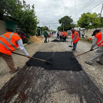 1000462139 Inicia conservación de 38 calles en la colonia Melchor Ocampo de Mérida