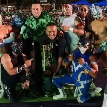 La lucha libre fortalece la convivencia familiar