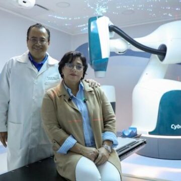IMSS logra preservar visión de paciente con cáncer ocular mediante tecnología de alta precisión