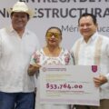 Entrega Gobernador Joaquín Díaz Mena apoyos para impulsar el campo y la educación