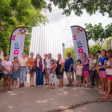 DIF (2) Refuerza DIF Yucatán apoyo en Pueblo Unido