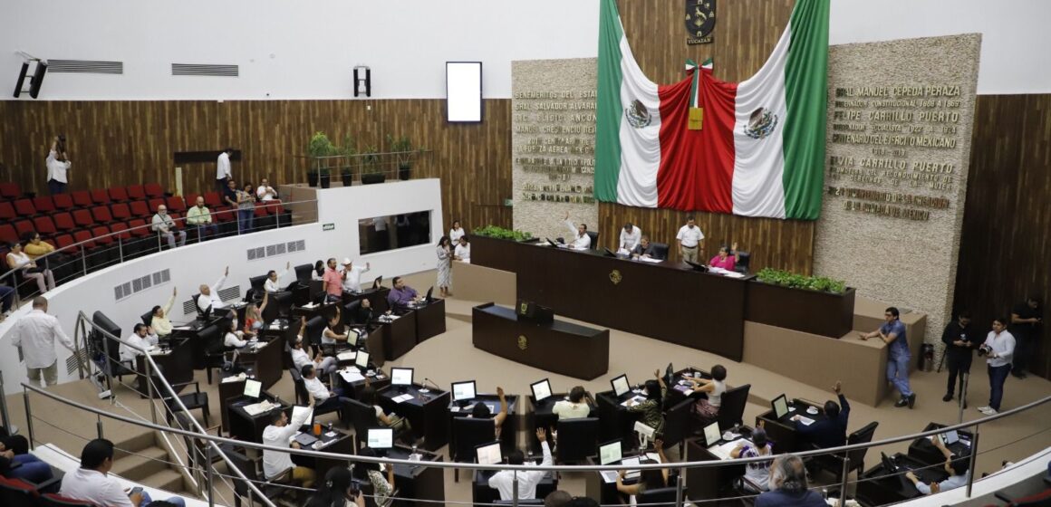 El Pleno del Congreso del Estado aprobó reformas constitucionales y legales en materia electoral, austeridad, cero privilegios e inteligencia artificial