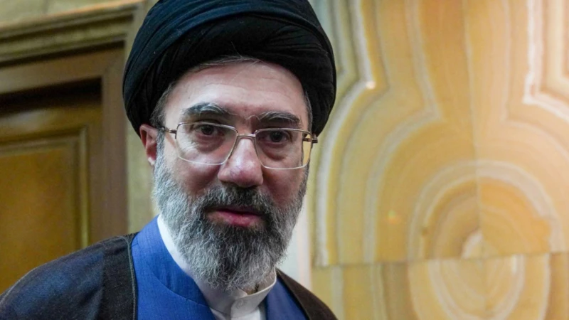 Ir{an Mojtaba Jamenei asegura que Trump firmó acuerdo con Irán “por desesperación”