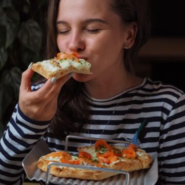 Cómo influyen los sentidos al comer y cómo usarlos para una dieta sana