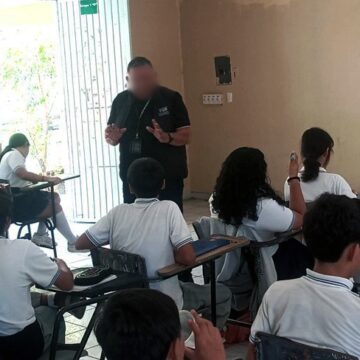 Realiza FGR en Colima jornada escolar de la campaña: ¿no te engañes, las drogas destruyen?