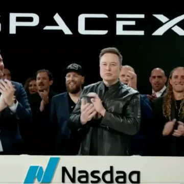 elon SpaceX sale a bolsa con récord histórico y Elon Musk es el primer billonario