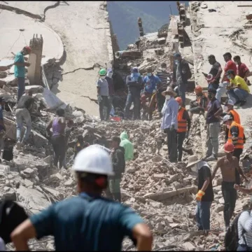 equipo de rescate Terremoto en Venezuela: Suman 1,719 muertos a seis días de la tragedia