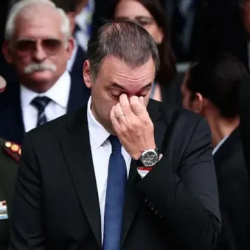 jefe de gabinete de Argentina, Manuel Adorni Renuncia Manuel Adorni: Crisis en el gabinete de Milei por denuncias de corrupción