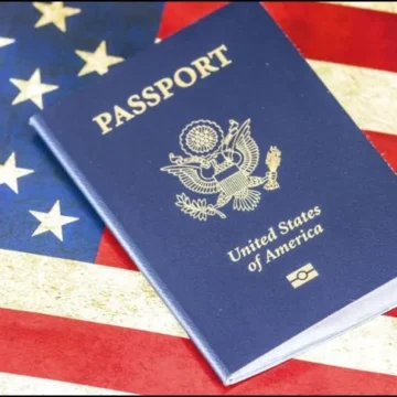 pasaporte Gobierno de EE. UU. propone aumentar costo de la ciudadanía a 1,330 dólares