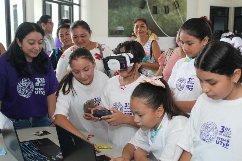 utm (1) UTM acerca la ciencia y la tecnología a 90 niñas de Yucatán con encuentro STEM