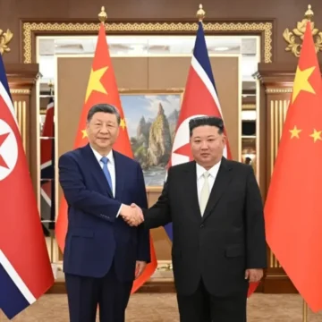 Xi Jinping y Kim Jong Un se reúnen en Pyongyang para estrechar lazos estratégicos