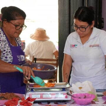 DIF Yucatán promueve alimentación saludable en comedores comunitarios de Tekantó