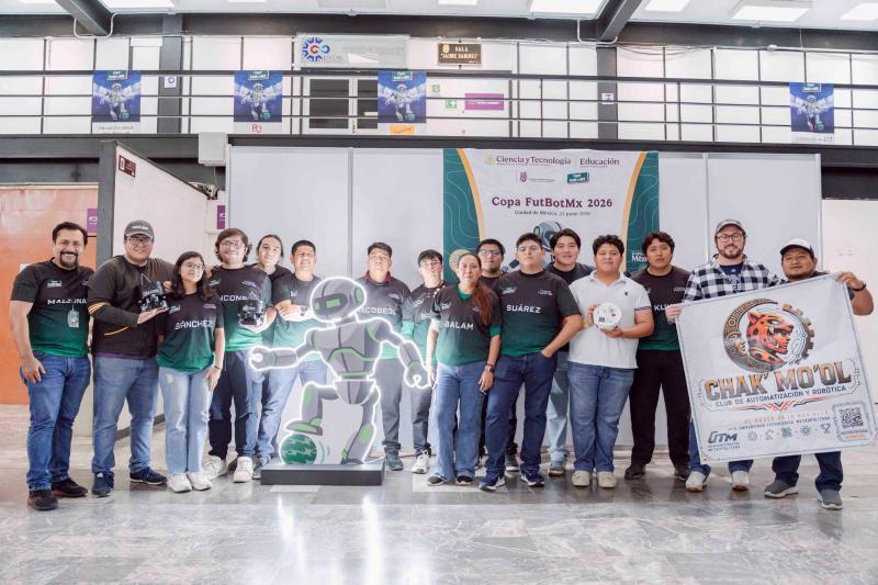 Estudiantes yucatecos (1) Estudiantes yucatecos muestran su talento en la Copa FutBotMx 2026