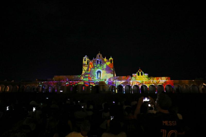 Izamal-noche (2) Reactivan el videomapping “Senderos de Luz” en Izamal