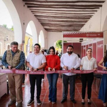 Más de 150 tramites (1) Más de 150 trámites, ahora más cerca de las familias de Izamal
