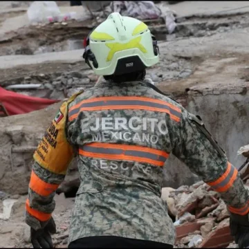 Terremotos en Venezuela: Brigadas internacionales mantienen la búsqueda de supervivientes en La Guaira