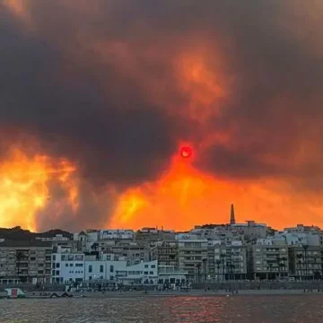 incendio Incendio forestal en Almería deja al menos 12 muertos y 23 desaparecidos