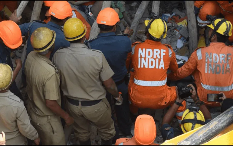 tunel Tragedia en India: Elevan a 25 los muertos tras hallar a obreros atrapados en túnel