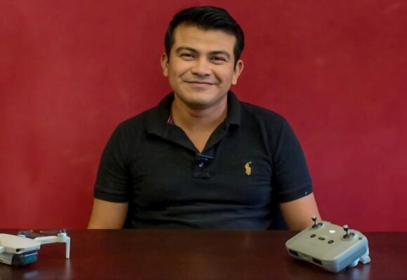 Pilotaje de drones abre nuevas oportunidades a joven emprendedor yucateco