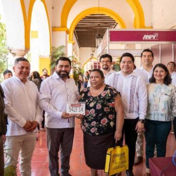Ventanilla Única Estatal Móvil llega a Espita con servicios estatales y federales