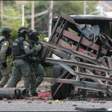 Atentado con coche bomba en Cúcuta deja al menos 11 heridos frente a comando policial