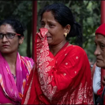 nepal Riada en Nepal deja 359 muertos y mil 400 desaparecidos