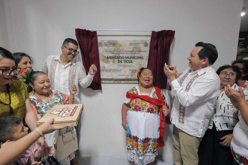 transforma mercado de Ticul (1) Compromiso cumplido: Renacimiento Maya transforma mercado de Ticul en beneficio de sus 40 mil habitantes