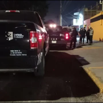 Adolescente de 13 años apuñala a su padrastro en Guadalajara