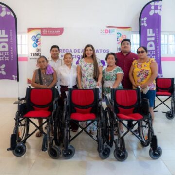 DIF Yucatán entrega sillas de ruedas a personas de Temozón (1) DIF Yucatán entrega sillas de ruedas a personas de Temozón