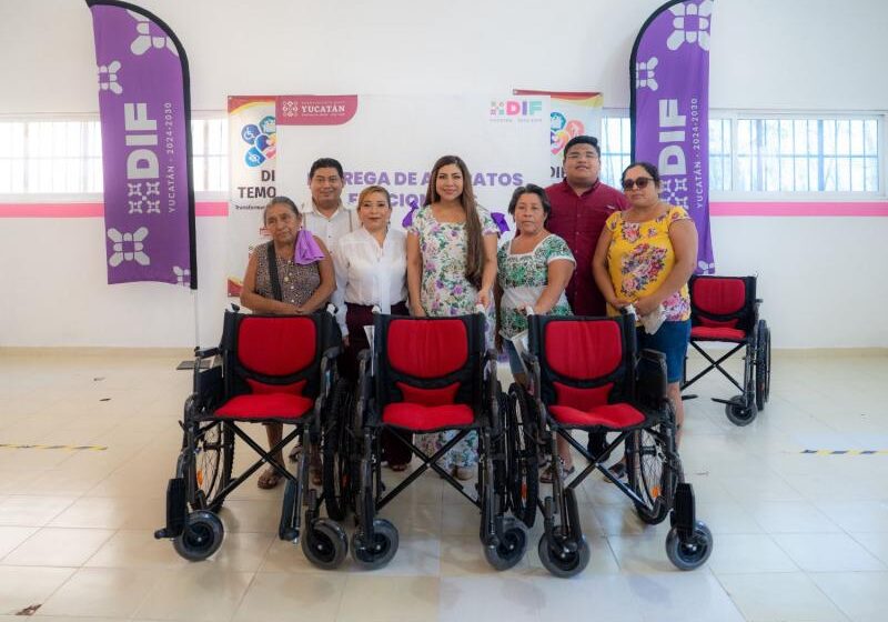 DIF Yucatán entrega sillas de ruedas a personas de Temozón (1) DIF Yucatán entrega sillas de ruedas a personas de Temozón