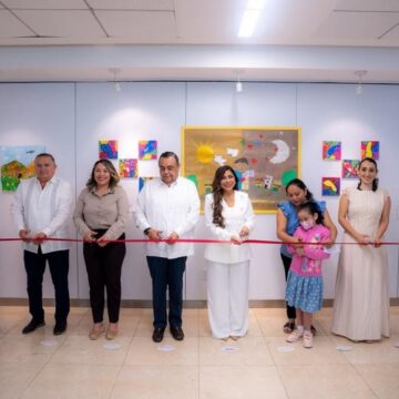 DIF Yucatán y ASUR inauguran exposición sobre autismo