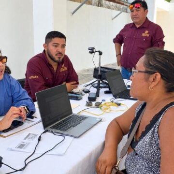 Jornada de servicios de salud y trámites para pescadores en Telchac Puerto (1) Renacimiento Maya acerca salud y trámites a pescadores