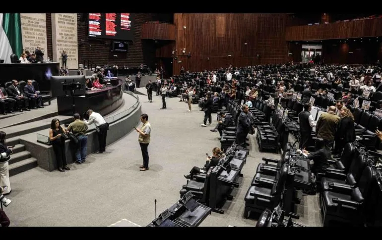 Senado de la República aprueba la llamada Ley Antimemes Senado aprueba la Ley Antimemes tras acalorado debate