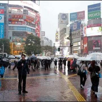 Japón ordena evacuar a casi 2 millones por Dujuan