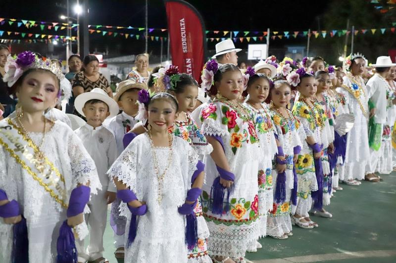 vaquería infantil en Sudzal (1) Alas y Raíces celebra 30 años con vaquería infantil en Sudzal