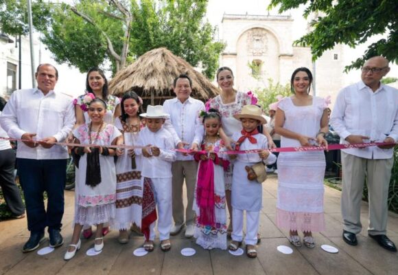 “Recibirlos con amor”: Candelaria Vera comparte la tradición del Janal Pixan en una muestra de 62 altares que transmiten la memoria y la cultura maya a nuevas generaciones