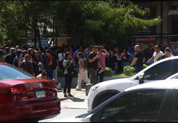 Terremoto de 7.7 en Panamá causa daños y alerta de tsunami