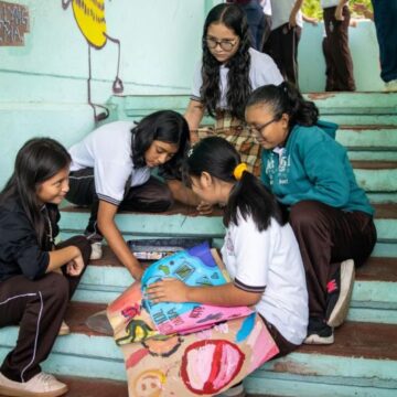 Estudiantes de Motul crean “Comando Colmena” para prevenir riesgos digitales en su escuela
