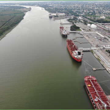 Pemex continúa saneamiento del río Pánuco