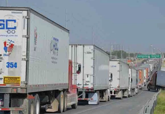 HAY MUCHOS APOYOS FISCALES AL AUTOTRANSPORTE COMO ESTÍMULOS EN IEPS E ISR; BENEFICIO POR PEAJE SE FOCALIZA EN EMPRESAS CON INGRESOS DE HASTA 250 MDP: PRESIDENTA CLAUDIA SHEINBAUM*
