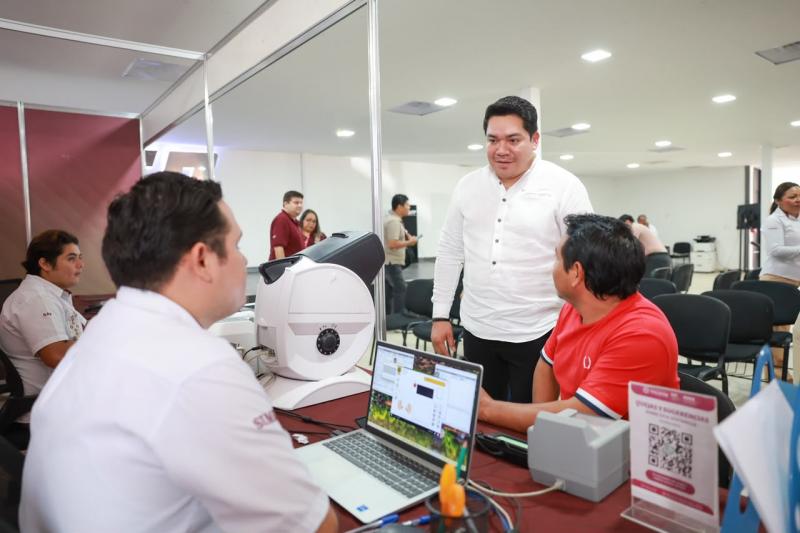 comunidad universitaria de Maxcanú (4) Renacimiento Maya acerca trámites estatales y federales a la comunidad universitaria de Maxcanú