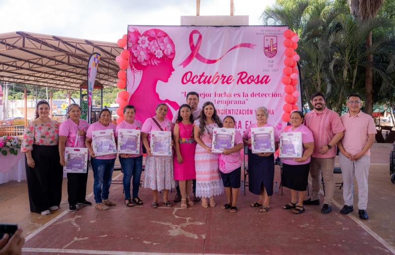 entrega prótesis mamarias (1) DIF Yucatán lleva la Agenda Rosa a Tzucacab: entrega prótesis mamarias