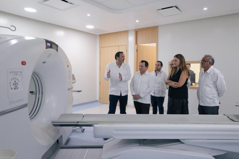 la Clínica de Mérida invierte 90 millones de pesos (1) Yucatán ya tiene un PET-CT de 128 cortes: la Clínica de Mérida invierte 90 millones de pesos para detectar el cáncer antes de que se vea en otros estudios